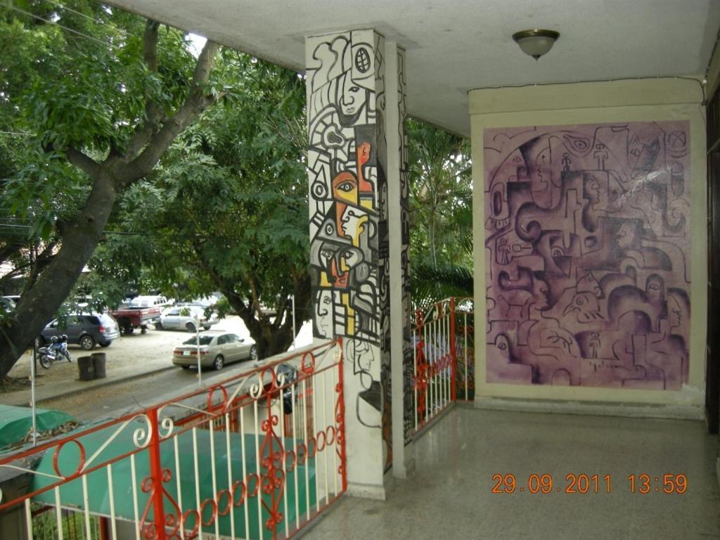 Tamarindo Hostel San Pedro Sula Exterior photo